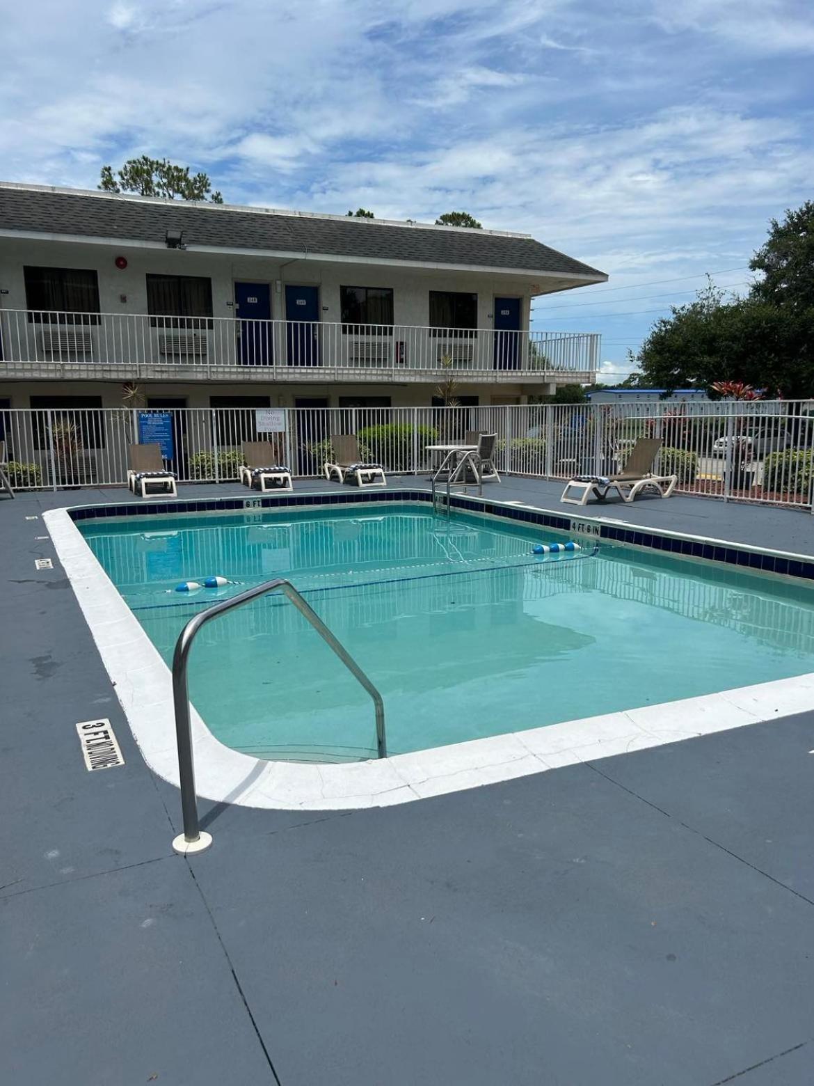 5 Top-Rated 3-Star Hotels Close to Lakeland Center Box Office