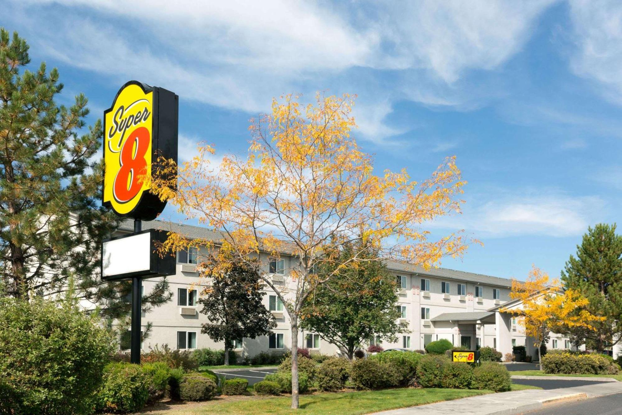 4 Budget Hotels Near Mount Bachelor That Deliver Real Value