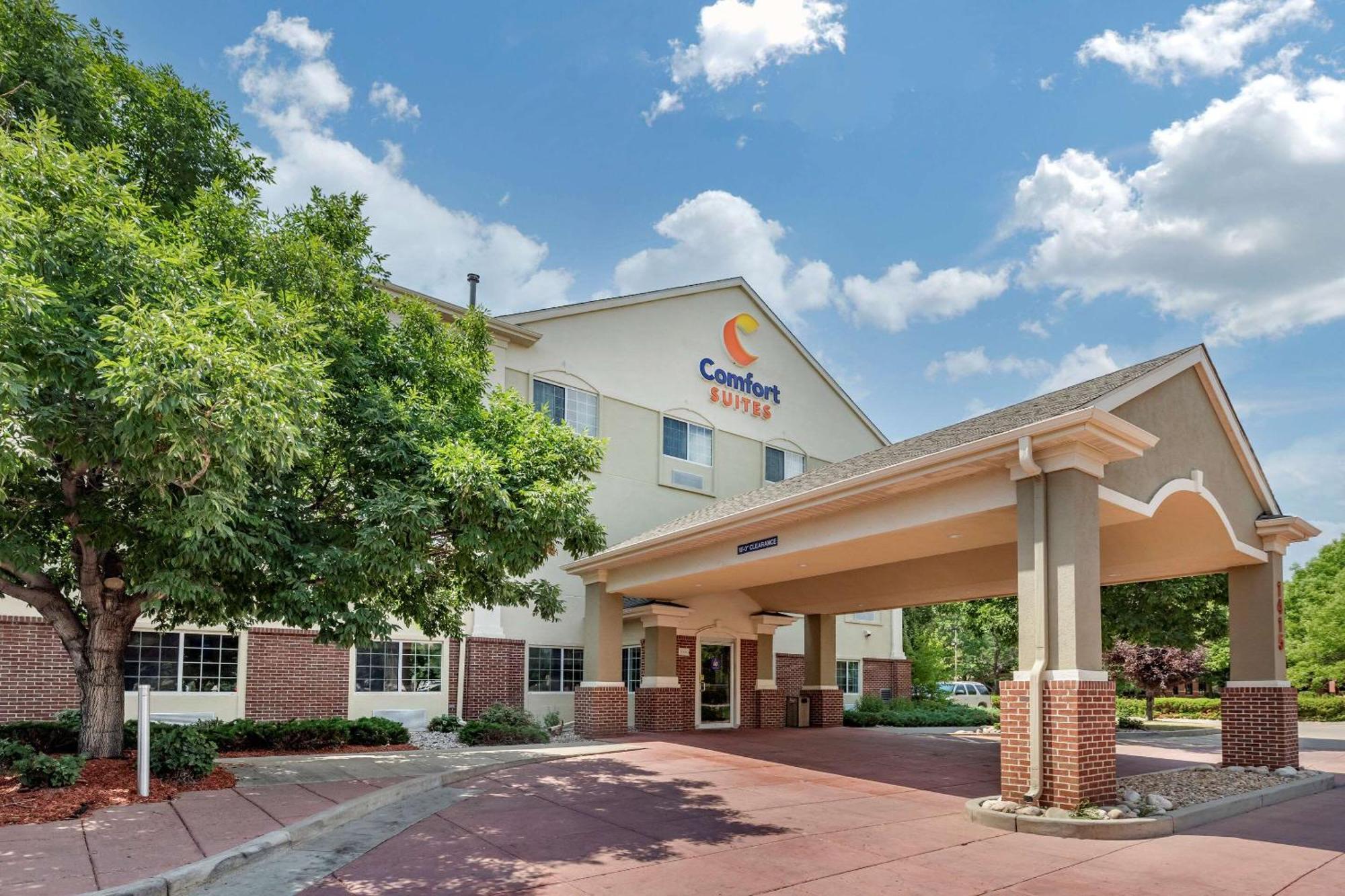 4 Budget Hotels Near Farm at Lee Martinez Park With Real Value